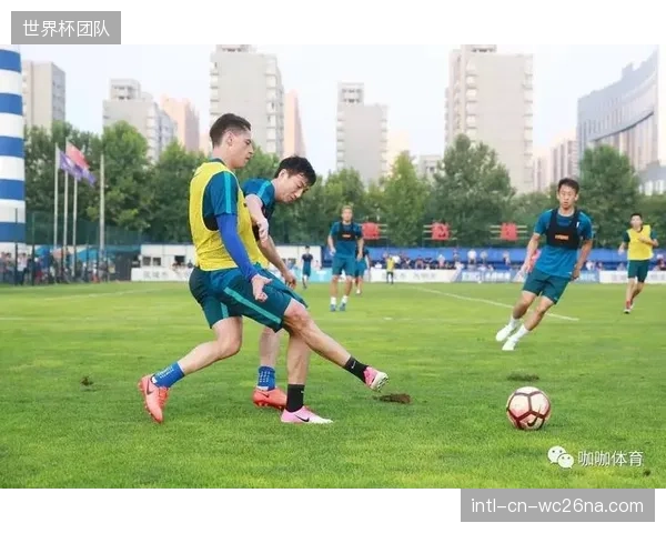克拉克治下的苏格兰队以防守立足，面对强敌巴西队或将采取极致的低位防守。